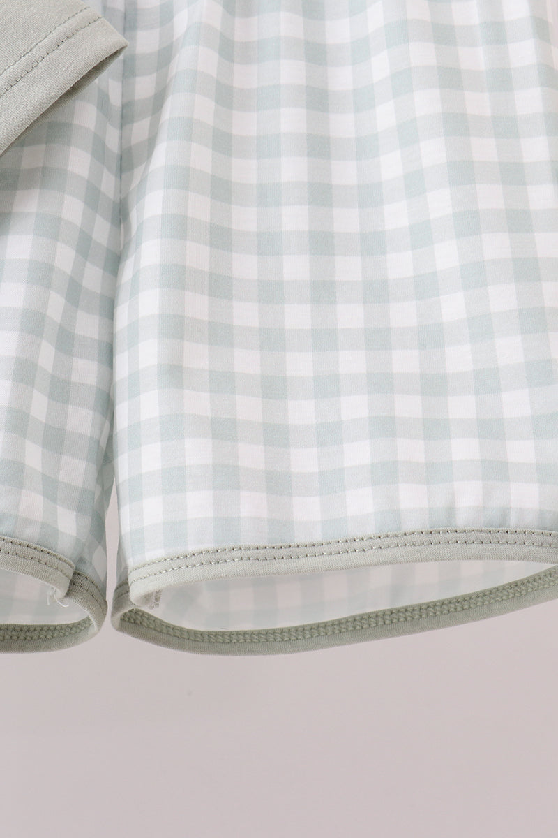 Green I love MOMMY smocked gingham shorts set